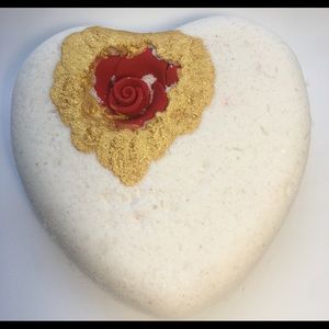 Bath bombs. Http://www.belladunya.com